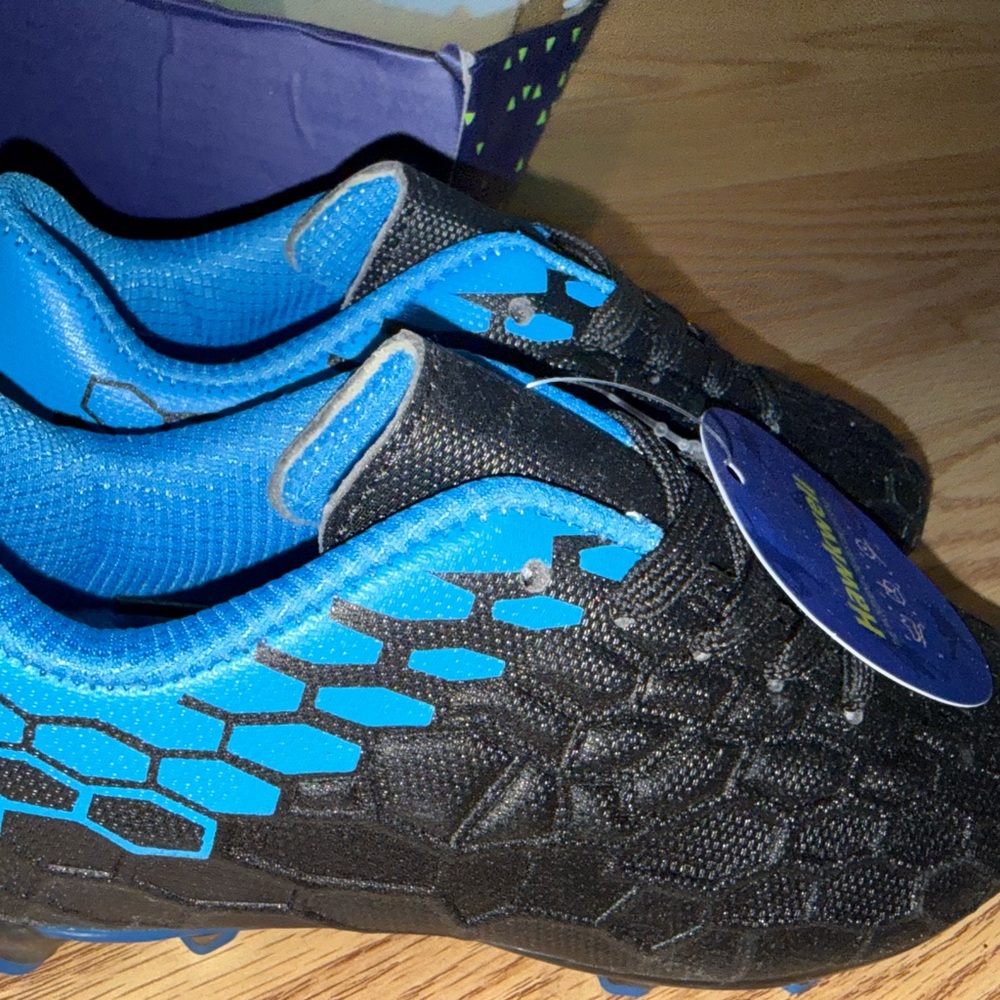 Hawkwell Kids Soccer Cleats Black Blue Size 11 US Youth FG New - Picture 4 of 6